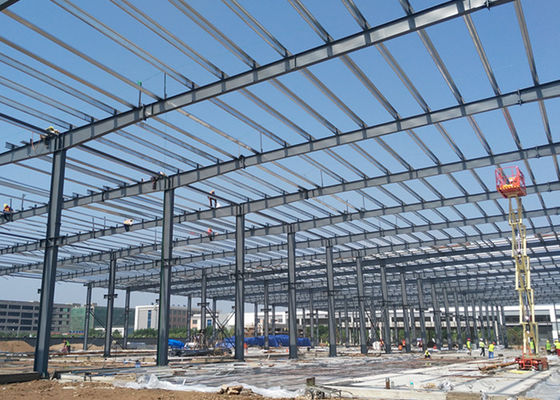 I produttori hanno prefabbricato le costruzioni del magazzino della struttura della luce della struttura d'acciaio della costruzione
