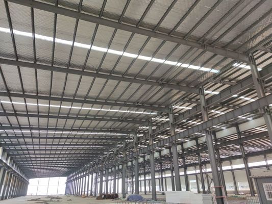 Costruzione in acciaio prefabbricata di dimensioni personalizzate con design ad alta resistenza al vento