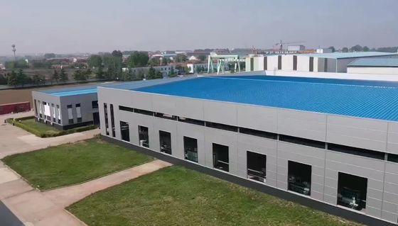 Costruzione di laboratori su misura e struttura in acciaio con soluzione di consegna prefabbricata