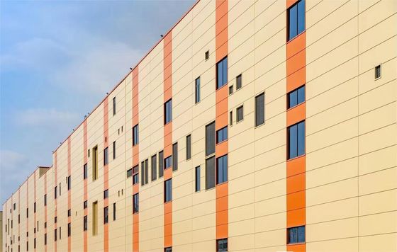 Q355B Edificio di magazzino a struttura in acciaio rispettoso dell'ambiente