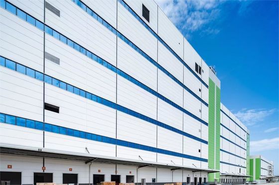 Long Life Span Cornice rigida Dimensione e disposizione personalizzabili Struttura in acciaio Costruzione di magazzini